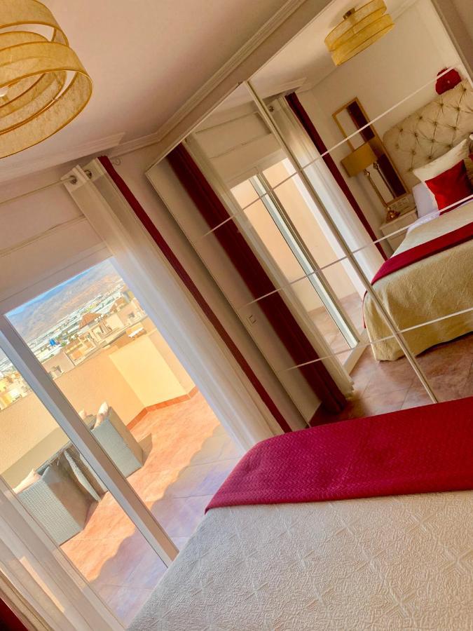 Atico Deluxe Entre Centro Y Playa Salinas Con Terraza, Wifi, Piscina Climatizada, Gym, Sauna Y Garaje -Smart Tv Roquetas de Mar Luaran gambar