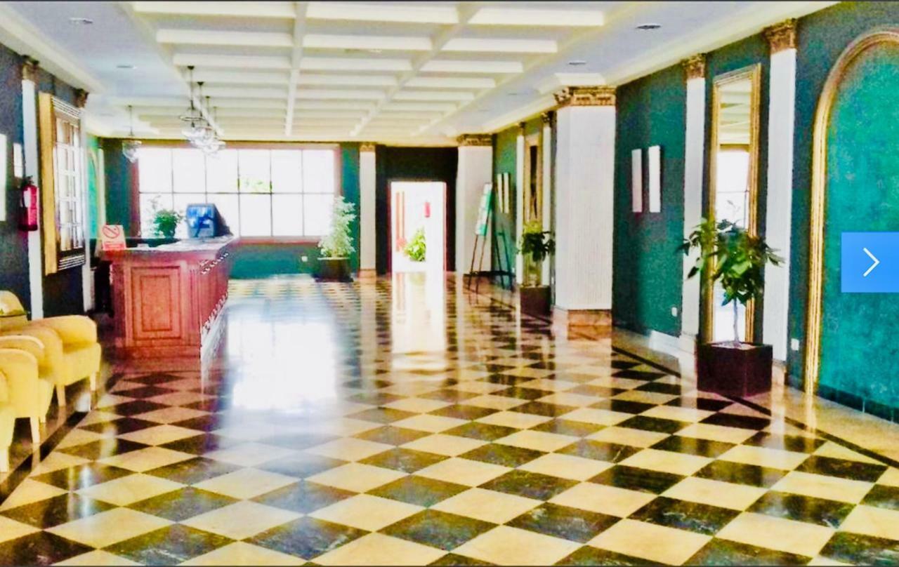 Atico Deluxe Entre Centro Y Playa Salinas Con Terraza, Wifi, Piscina Climatizada, Gym, Sauna Y Garaje -Smart Tv Roquetas de Mar Luaran gambar