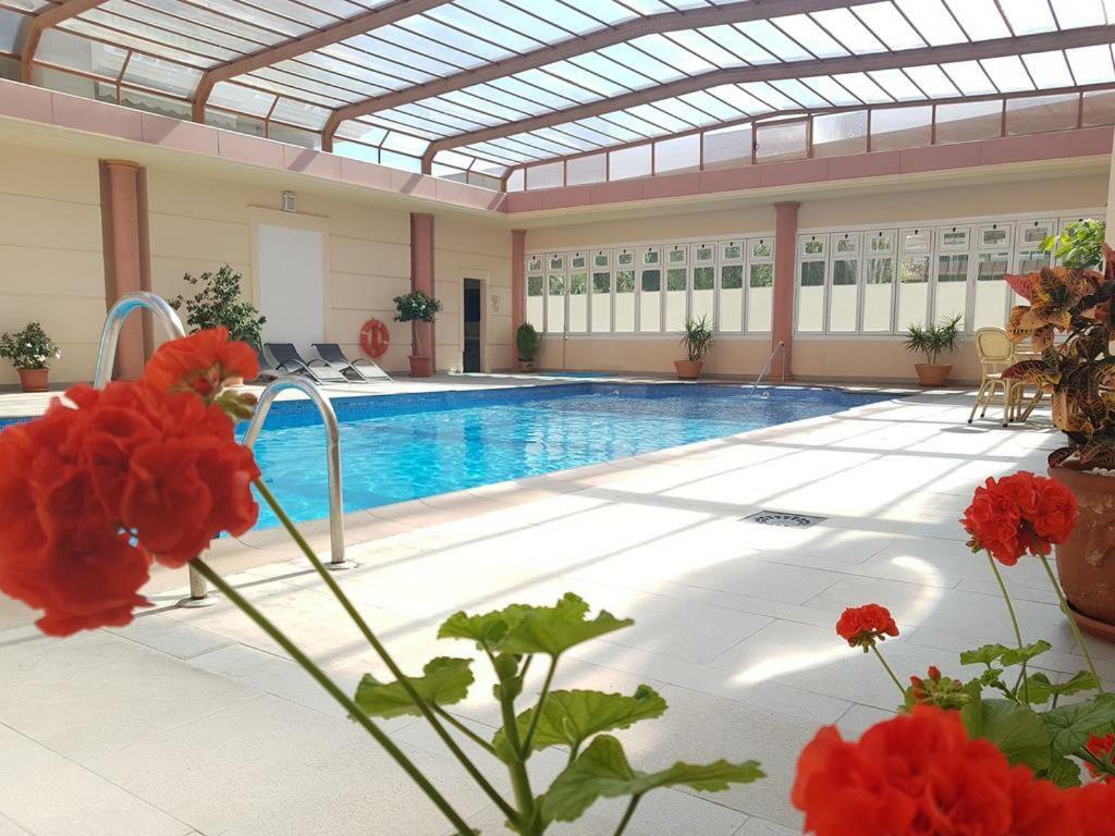 Atico Deluxe Entre Centro Y Playa Salinas Con Terraza, Wifi, Piscina Climatizada, Gym, Sauna Y Garaje -Smart Tv Roquetas de Mar Luaran gambar